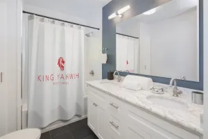 King YAHWEH Worldwide Shower Curtain